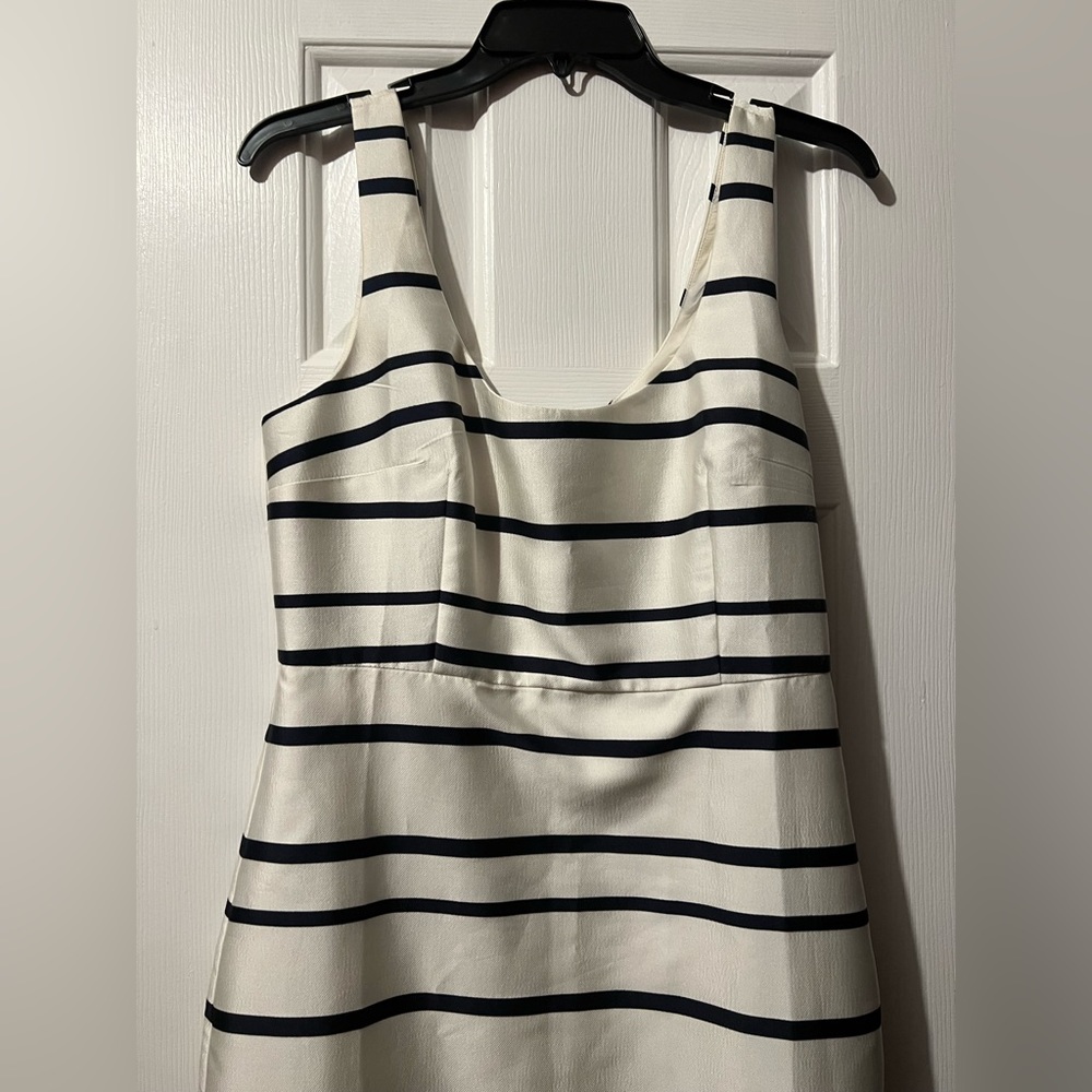 LAST CHANCE💥💥J Crew B&W stripe midi dress; size 8; Buy 2 @ $50 Sale!